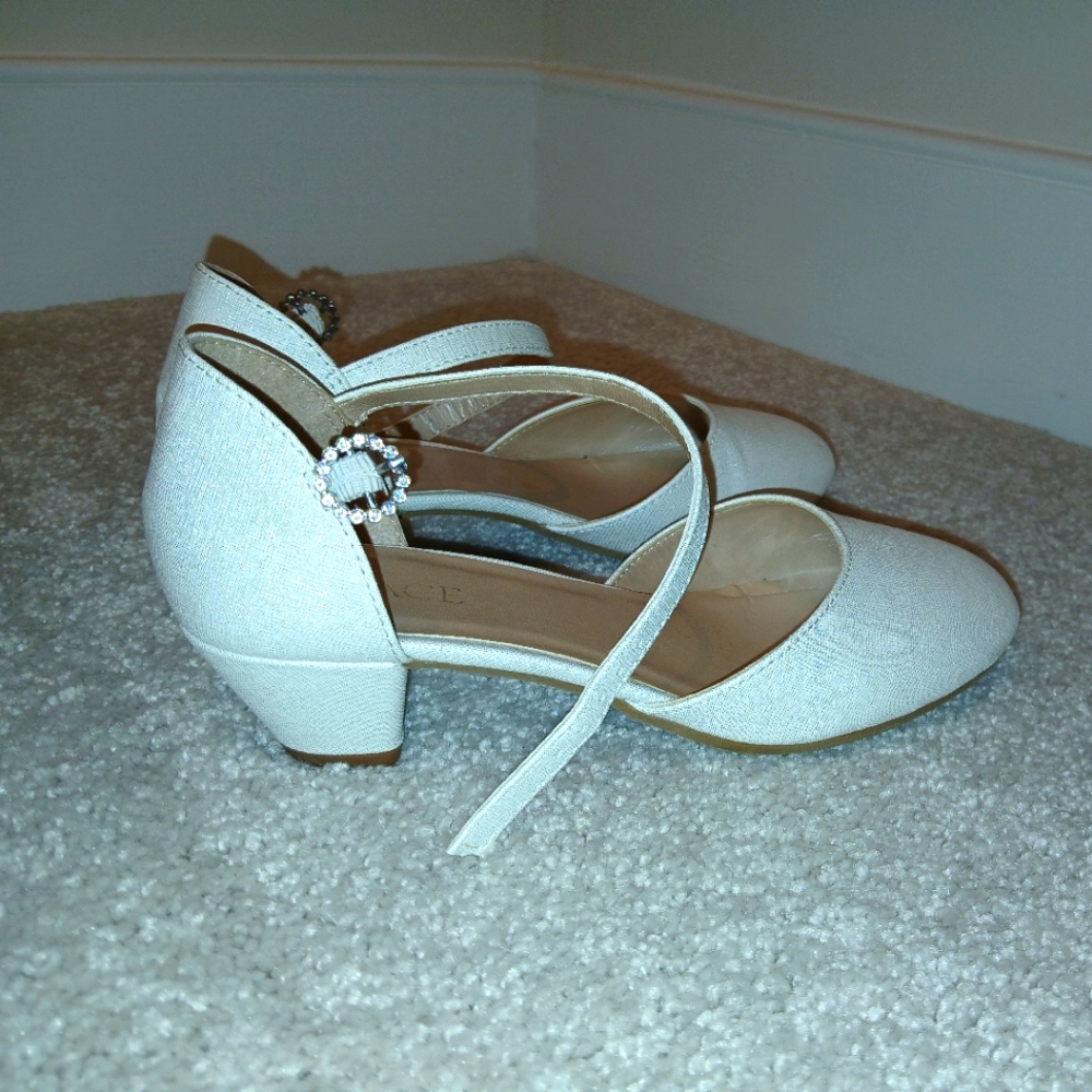 Children's Place - Size 3 Youth White Closed Toe Heels, Flower Girl Shoes